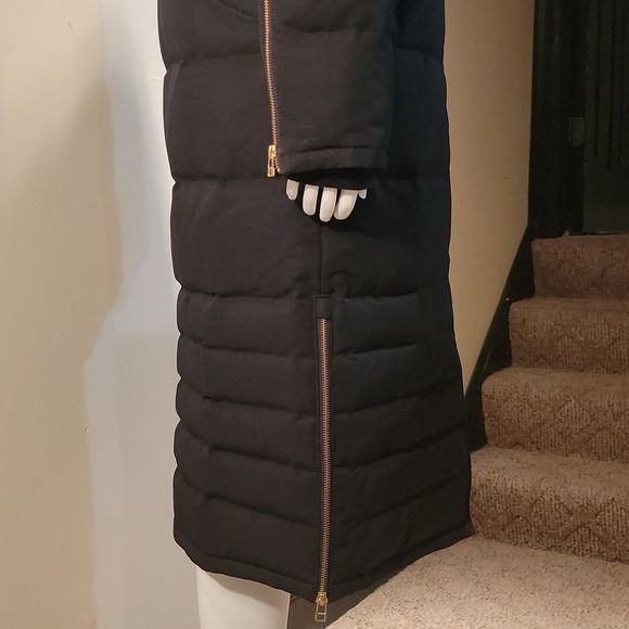 ****SOLD*****Moose Knuckles Parka Jacket - Picture 9 of 13